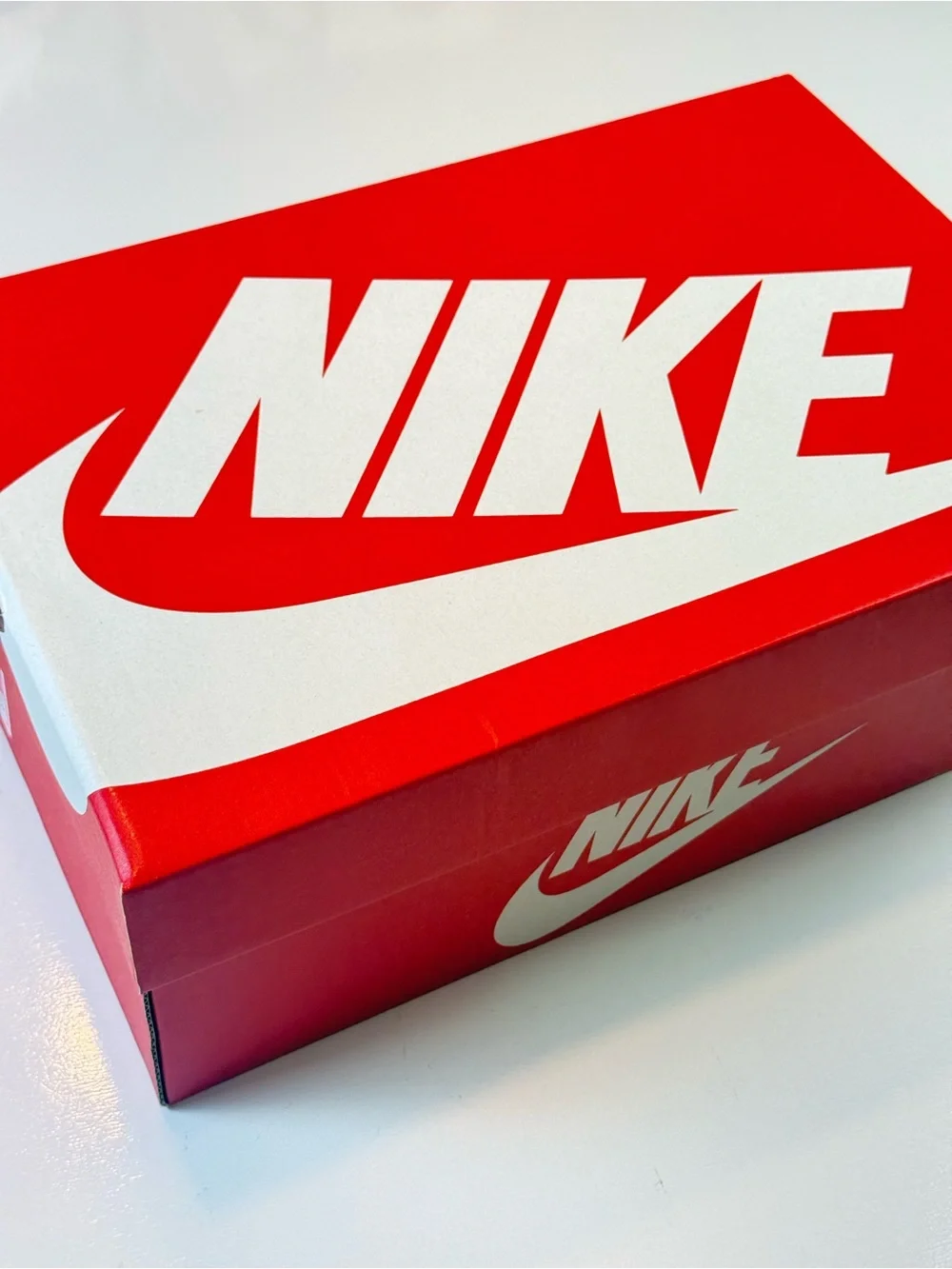 Nike Air Max White Deep Night Men Sneakers 10.5 Activewear Sportwear Deadstock